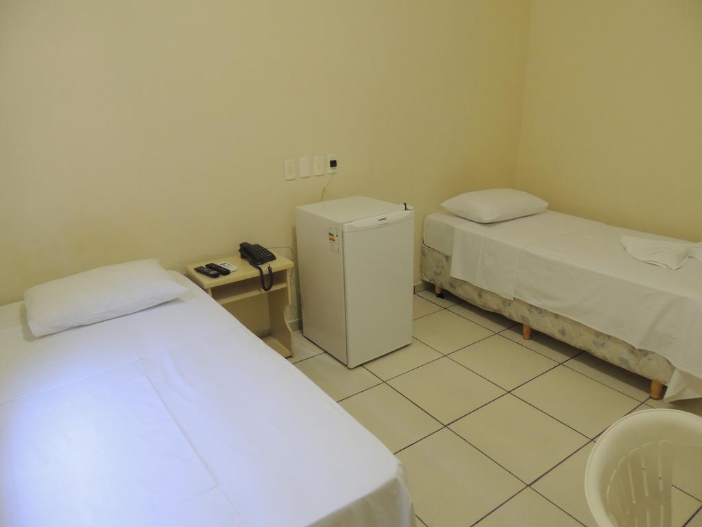 Hotel Beira Rio أكويداوانا الغرفة الصورة